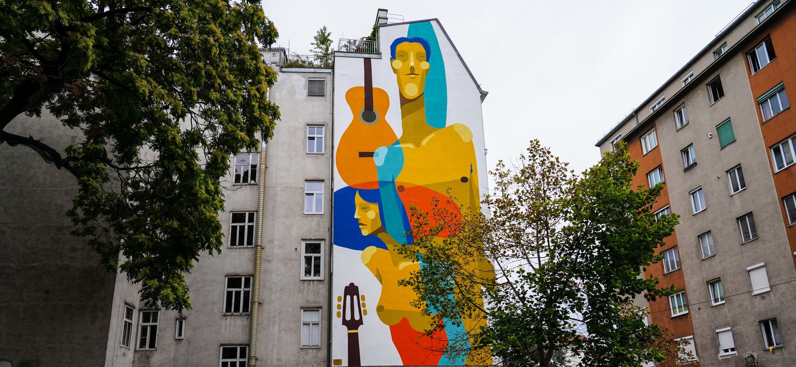 Bamelte Feuermauer Ludwig Hirsch-Platz. Foto Hochmuth