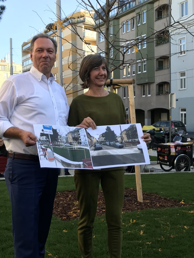 Bezirksvorsteher Prokop und Vizebürgermeisterin Hebein bei der Eröffnung der umgestalteten Neulerchenfelder Straße 