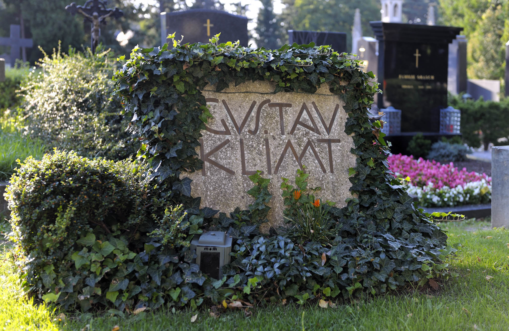 Hietzinger Friedhof: Grab Von Gustav Klimt 