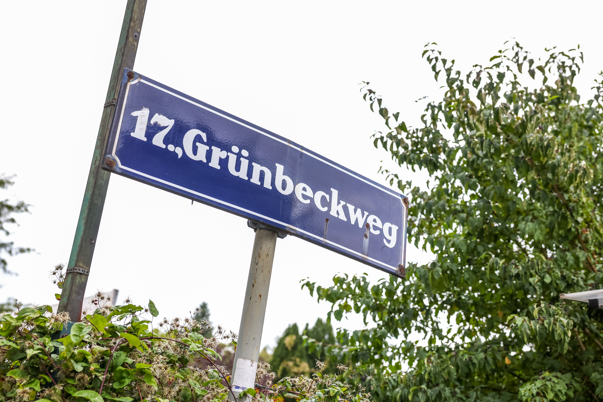 Straßenschild "Grünbeckweg"