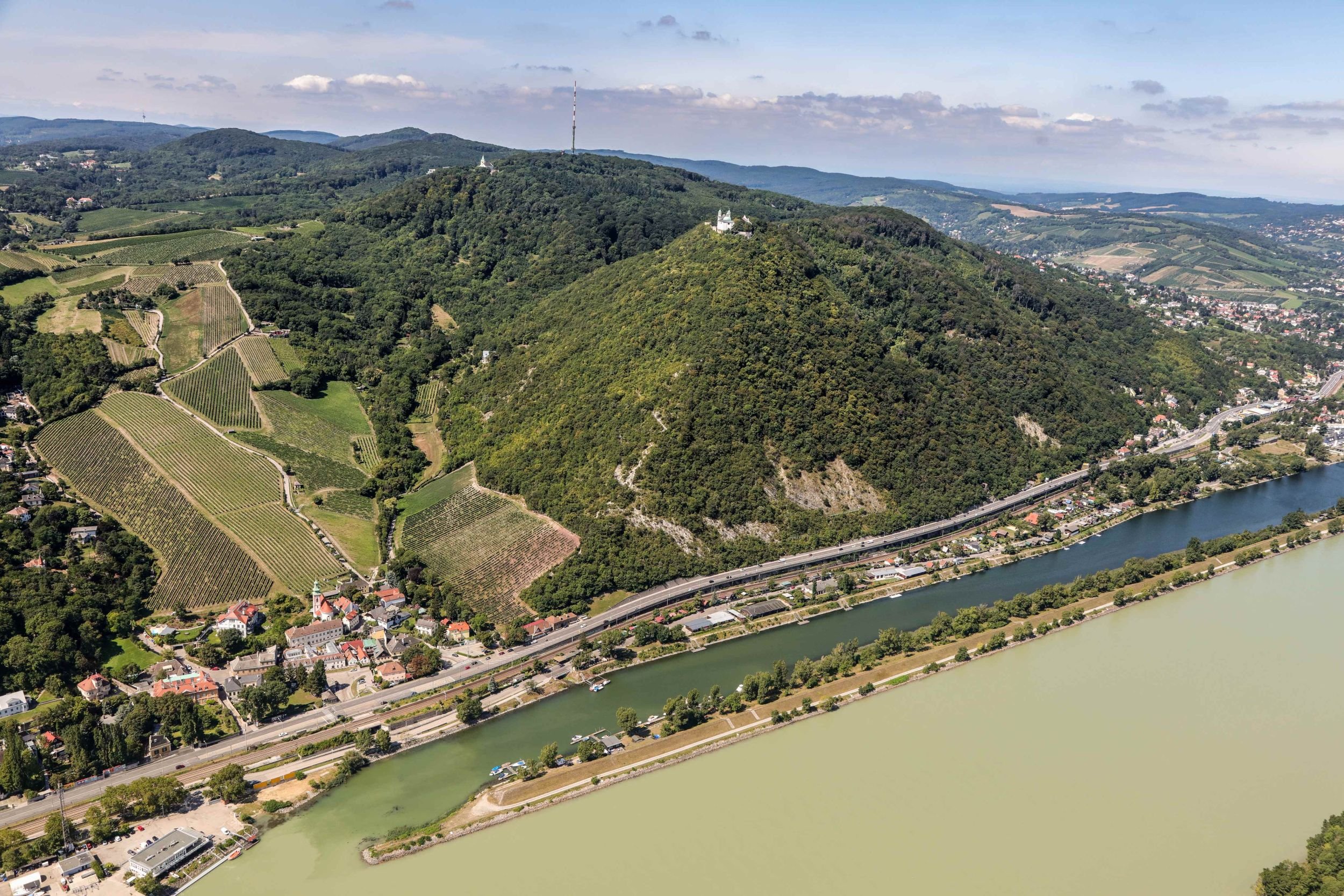 Luftbildaufnahme von Kahlenbergerdorf