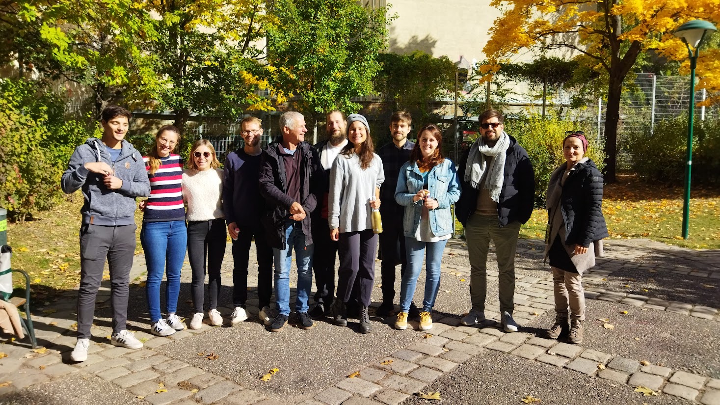 Gruppenfoto der Teilnehmer an der Rätsel-Rallye 2022